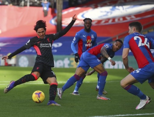 Liverpool, Man City trọn niềm vui, Arsenal lún sâu khủng hoảng