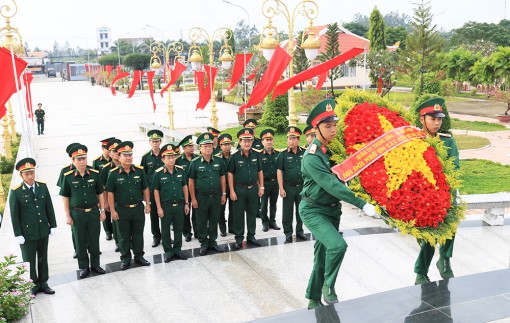 “Ở đâu nhân dân gặp khó, ở đó có bộ đội giúp dân”