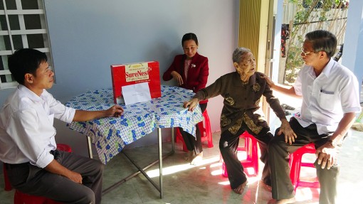 Tri Tôn tri ân những anh hùng giải phóng dân tộc