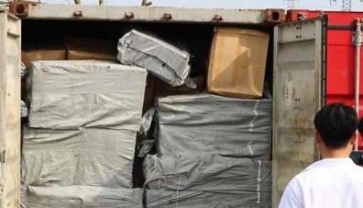 Phát hiện container chứa hơn 570 kg nghi là nhựa cây anh túc