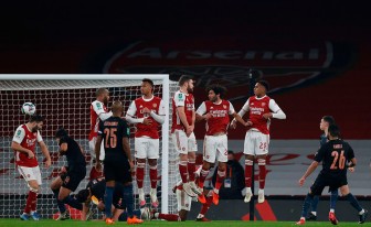 Man City "thổi bay" Arsenal ra khỏi cúp Liên đoàn Anh