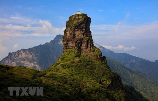 Núi Fajing - Chiêm ngưỡng vẻ đẹp của "Thành phố Bầu Trời"