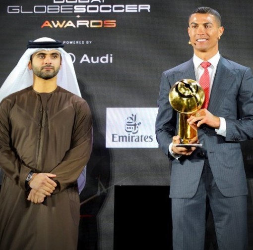 Ronaldo được vinh danh là Cầu thủ xuất sắc nhất thế kỷ