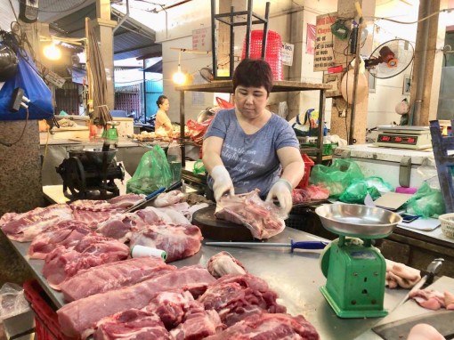 Kiểm soát nguồn cung thịt lợn phục vụ Tết