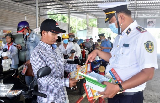 Thủ tướng Nguyễn Xuân Phúc chỉ đạo các tỉnh Tây Nam Bộ tăng cường quản lý biên giới, kiểm soát tình trạng nhập cảnh trái phép