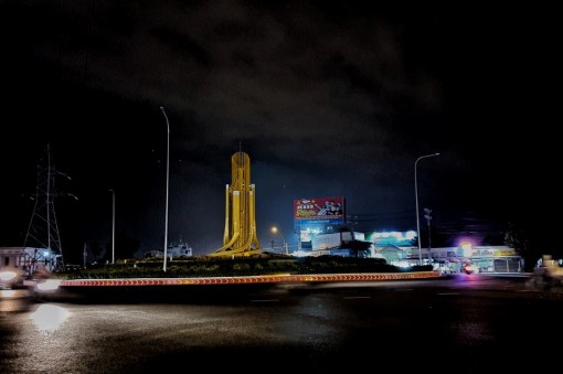 Long An: Nguy hiểm rình rập tại vòng xoay Nghĩa trang Liệt sỹ