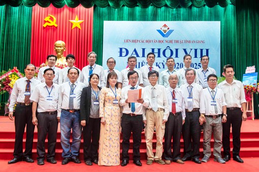 Đại hội Liên hiệp các Hội Văn học- Nghệ thuật tỉnh An Giang lần thứ VIII (nhiệm kỳ 2020- 2025)