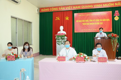 Trường Chính trị Tôn Đức Thắng tổng kết công tác năm 2020