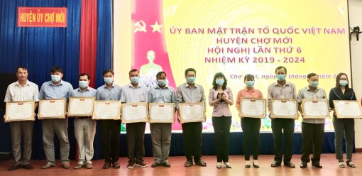 Năm 2020, Chợ Mới vận động quỹ “Vì người nghèo” hơn 40,8 tỷ đồng