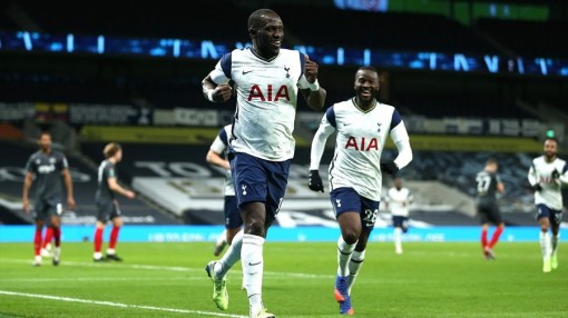 Son Heung Min lập công, Tottenham hẹn MU ở chung kết