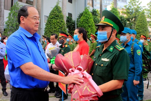 Ra quân tăng cường lực lượng hỗ trợ phòng, chống dịch COVID-19 trên tuyến biên giới An Giang