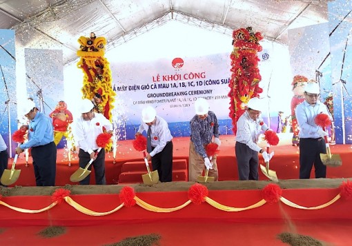 Khởi công dự án điện gió lớn nhất Cà Mau