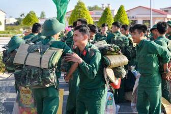 An Giang: Tiễn quân nhân hoàn thành nghĩa vụ quân sự trở về địa phương
