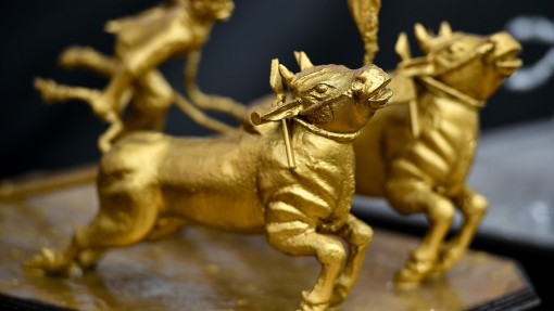 Giá vàng hôm nay 21-1: Chờ thời cơ đi lên