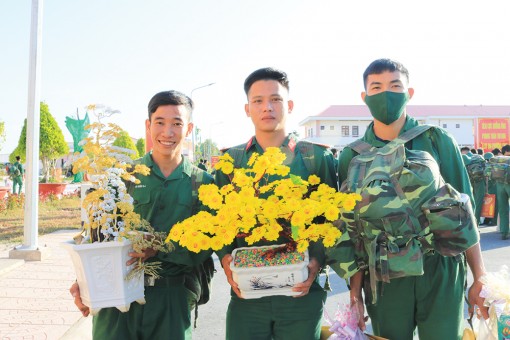 Ngày trở về
