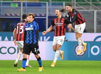 Người hùng Ibrahimovic hóa tội đồ, AC Milan thua ngược Inter ở Cúp quốc gia Ý