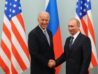 Tổng thống Nga-Mỹ nói gì trong cuộc điện đàm đầu tiên?