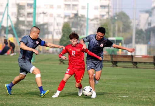 Đội tuyển nữ Quốc gia đấu tập với Đội cựu cầu thủ SEA Games 23