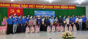 Mang “siêu thị 0 đồng” đến người nghèo huyện Thoại Sơn