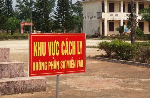 Gia Lai khẩn cấp phong tỏa Trung tâm Y tế huyện và 2 xã phường