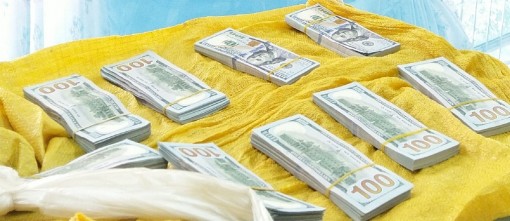 An Giang: Bắt giữ 86.200 USD vận chuyển trái phép qua biên giới