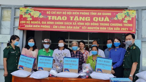An Giang: Nhiều hoạt động “Xuân Biên phòng, ấm lòng dân bản”