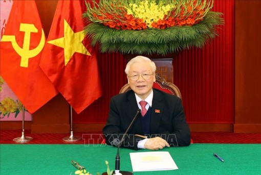 Tổng Bí thư, Chủ tịch nước Nguyễn Phú Trọng điện đàm với Tổng Bí thư, Thủ tướng Lào Thongloun Sisoulith
