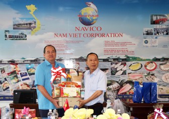 Chủ tịch UBND tỉnh An Giang Nguyễn Thanh Bình chúc Tết các doanh nghiệp trên địa bàn TP. Long Xuyên