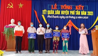 Phú Tân tổng kết Tết quân – dân năm 2021