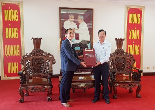 VCCI Cần Thơ chúc Tết UBND tỉnh An Giang