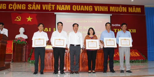 Thoại Sơn nâng cao chất lượng công tác xây dựng Đảng