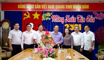 Chủ tịch UBMTTQVN tỉnh An Giang Nguyễn Tiếc Hùng thăm chúc Tết các đơn vị có nhiều đóng góp an sinh xã hội