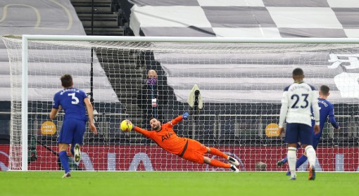 Chelsea đánh gục Tottenham ngay trên sân khách