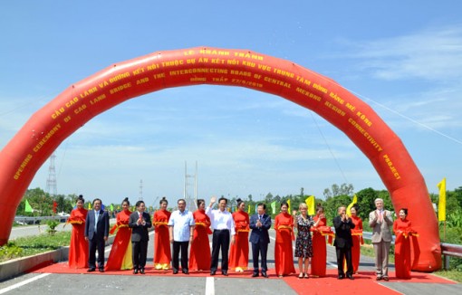 Đồng Tháp từ “khuất nẻo” đến “vạn nẻo”