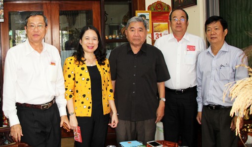 Lãnh đạo Tỉnh ủy An Giang chúc Tết các đồng chí nguyên lãnh đạo tỉnh và Trung ương qua các thời kỳ