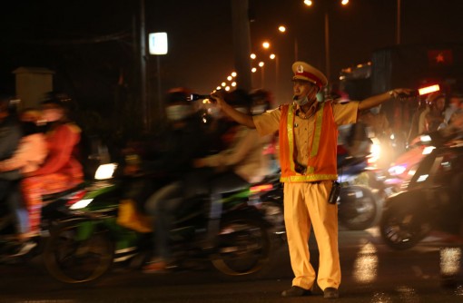 Để đường về miền Tây thông thoáng