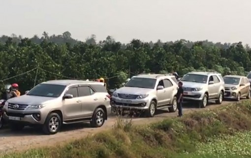 Nhiều phương tiện tự ý vào tuyến cao tốc Trung Lương - Mỹ Thuận