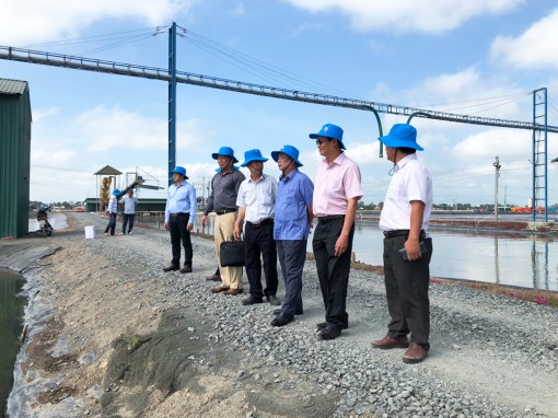 Thứ trưởng Bộ nông nghiệp và Phát triển nông thôn Lê Minh Hoan thăm Tập đoàn Nam Việt