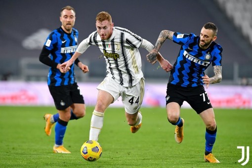 Đá bay Inter, Juventus vào chung kết Coppa Italia