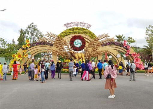 Cần Thơ bế mạc đường hoa trước Giao thừa để phòng COVID-19