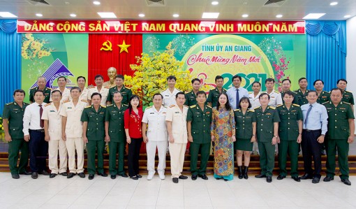 Lãnh đạo lực lượng vũ trang chúc Tết Tỉnh ủy An Giang