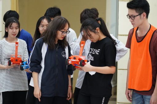 Đẩy nhanh chuyển đổi số trong giáo dục