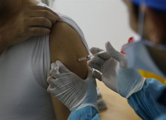 WHO cấp phép sử dụng khẩn cấp cho vaccine AstraZeneca