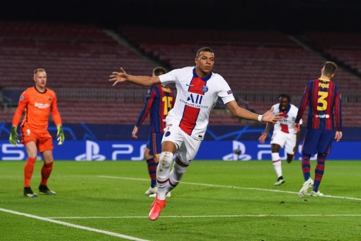PSG vùi dập Barca: Ngày lịch sử của Mbappe