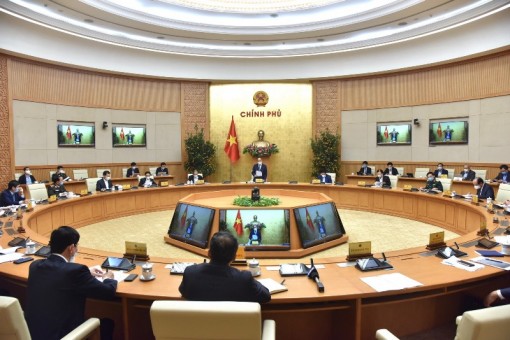 Thủ tướng Nguyễn Xuân Phúc: Triển khai ngay, quyết liệt, đồng bộ Nghị quyết Đại hội XIII của Đảng