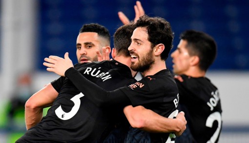 Thổi bay Everton, Man City "vô đối" Ngoại hạng Anh