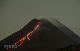 Núi lửa ở Indonesia 'thức giấc,' gây ra hành trăm vụ động đất nhỏ