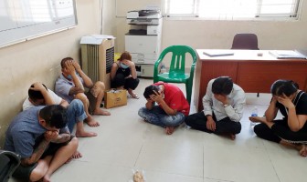 Vây bắt sới bạc ở TP Hồ Chí Minh, tạm giữ 14 người