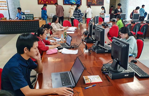 Sinh viên Trường Ðại học Cần Thơ tiếp tục học không tập trung