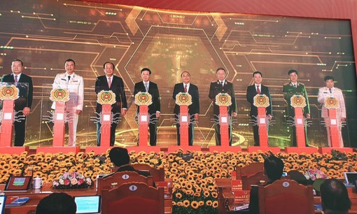 Khai trương hệ thống cơ sở dữ liệu quốc gia về dân cư và hệ thống sản xuất, cấp và quản lý căn cước công dân